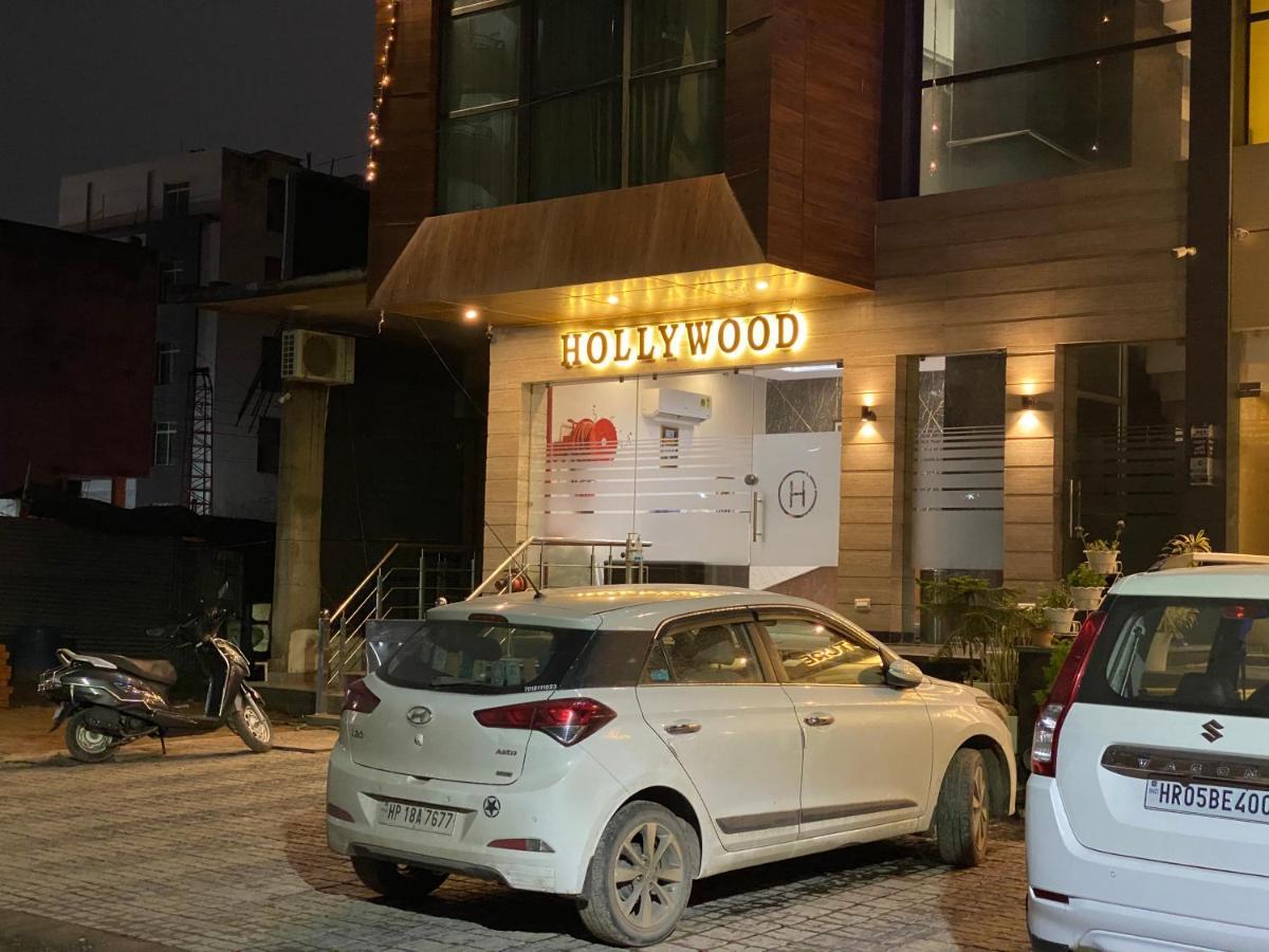 Hotel Hollywood - Family Hotel Zirakpur Exterior foto